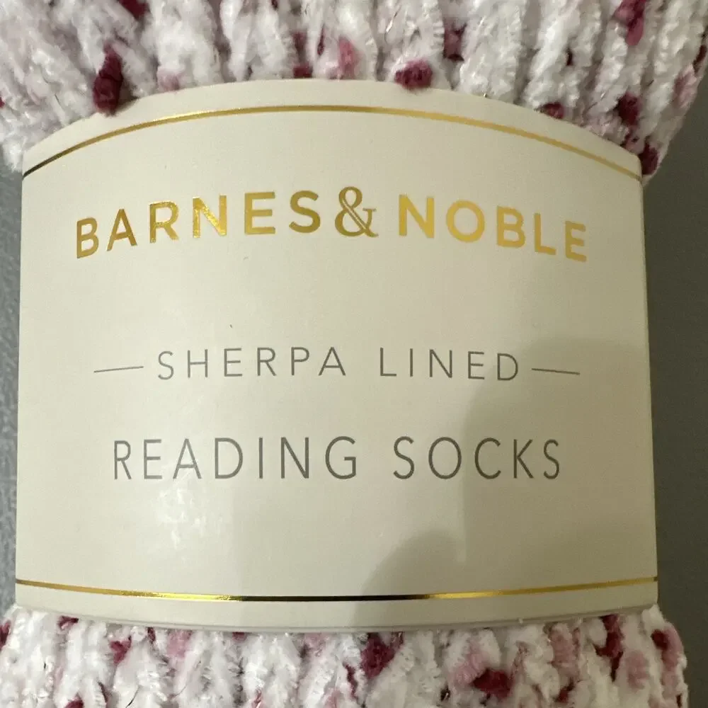 Barnes & Noble Women’s Sherpa Lined Reading Socks, Speckled White/Burgundy 9-11